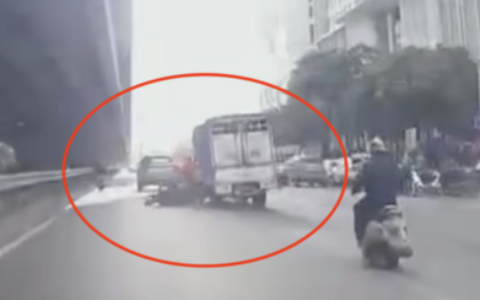 Công an Hà Nội tiếp tục thông báo truy tìm tài xế xe tải gây tai nạn rồi bỏ chạy