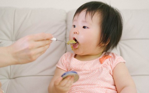 Nhiều loại thực phẩm đóng gói cho trẻ em ở Việt Nam không đạt chuẩn