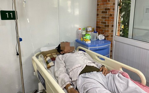 Mù mắt, hỏng gan vì uống rượu