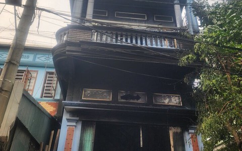 Cháy nhà ở Vĩnh Phúc: Người chồng nghĩ vợ con chạy thoát, không ngờ bị mắc kẹt