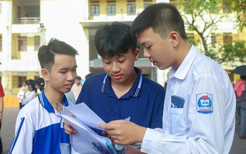 Không tuyển lớp thường trong trường chuyên: Học sinh "lọt sàng" sẽ đi đâu?