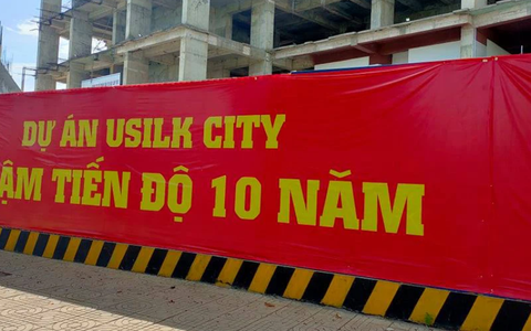 Cấm xuất cảnh chủ dự án chung cư ở Hà Nội 13 năm chưa bàn giao nhà cho khách