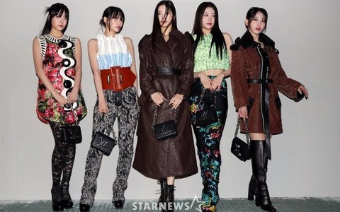 Sang 2024, các idol Kpop xin đừng mặc như thế này nữa!