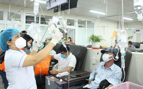 Ung thư ngày càng trẻ hóa, mỗi năm có thêm 180 nghìn ca mắc mới