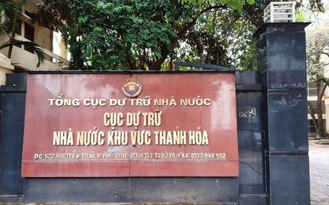 Bắt quả tang 4 cán bộ Chi cục dự trữ Nhà nước đánh bạc