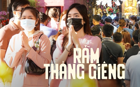 Ngôi chùa độc đáo ở TP.HCM thu hút hàng nghìn người đến đổ dầu cầu may