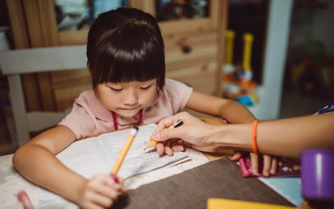 'Dạy trẻ đọc khi mới 3 tuổi có tốt không?' - Câu trả lời khiến phụ huynh bất ngờ