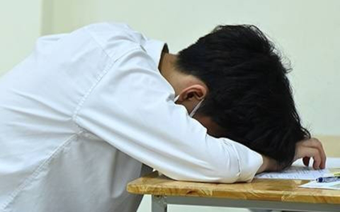 Tuyển sinh lớp 10 bằng 4 môn: Học sinh trầm cảm vì ôn thi 3 - 4 ca/ngày