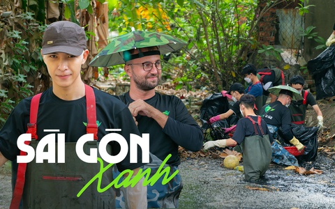 Nhóm bạn trẻ tự nhận "điên rồ": Xả mình lội dòng kênh đen để vớt rác, thu hút cả người nước ngoài!