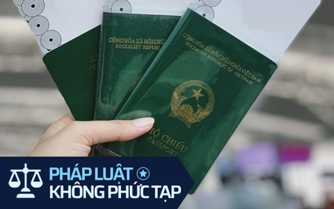 Người dân có bắt buộc phải đổi sang hộ chiếu gắn chip điện tử không?
