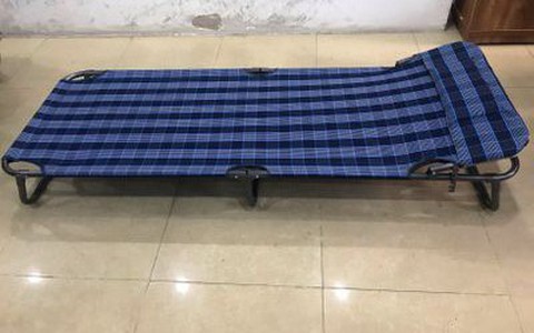 Quảng Trị: Con dùng giường xếp đánh cha 103 tuổi