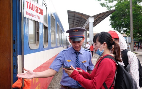 Đường sắt giảm giá vé tàu sau Tết
