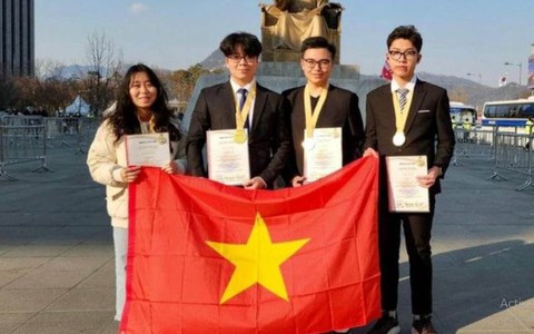 Học sinh Trường THPT chuyên Lê Hồng Phong đoạt Huy chương Vàng Olympic Phát minh và Sáng tạo Thế giới WICO năm 2023