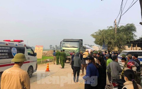 Tài xế xe tải đâm 3 mẹ con tử vong bị khởi tố, bắt tạm giam