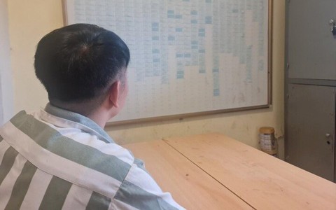 Thầy giáo trường chuyên hầu tòa, sững sờ khi biết luật sư bào chữa là học trò cũ