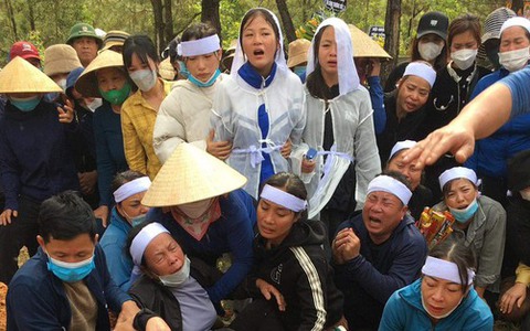 Góa phụ bị xe tông tử vong khi đi bán cá: Nỗi đau của 4 đứa trẻ mồ côi cả cha lẫn mẹ