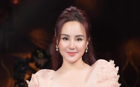 Công an TP HCM triệu tập ca sĩ Vy Oanh