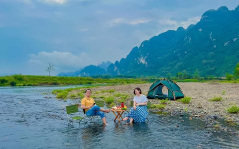 Cách Hà Nội 2 giờ đi xe có 1 nơi cắm trại đẹp nhất xứ Mường với cái tên lạ tai