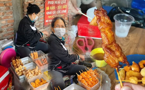 Bà mẹ bán xiên vỉa hè Hà Nội được đồn là "đại gia ngầm", nghỉ hẳn 5 tháng đi du lịch Châu Âu, thực hư ra sao?