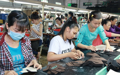 Giảm năm đóng BHXH để hưởng lương hưu: Cái cần giảm thì không giảm