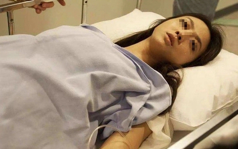 Người phụ nữ mắc ung thư, phải cắt bỏ tai chỉ vì một thói quen ai cũng tưởng sạch sẽ