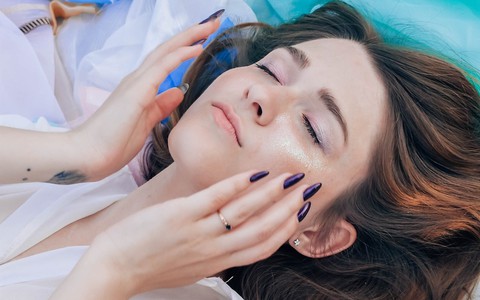 Kem chống nắng là vật bất ly thân với phụ nữ nhưng muốn chống lão hóa thì không nên dùng ở 2 thời điểm