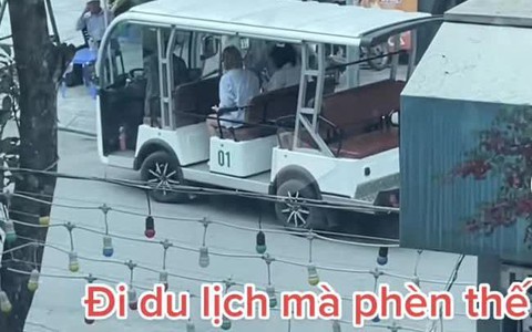 Nhóm du khách bị chê "phèn" vì du lịch biển nhưng không ăn hải sản khiến dân mạng phẫn nộ: "Ăn gì là quyền của người ta chứ"