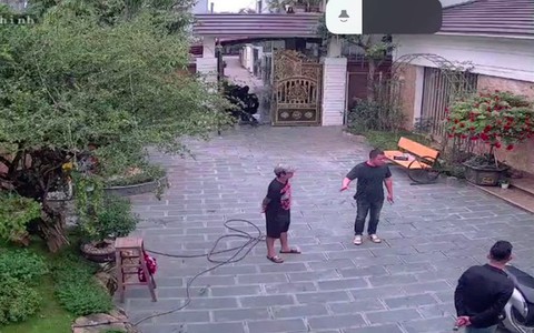 Nhóm xăm trổ "đổ bộ" nhà dân đe dọa đòi nợ, cả phố bị khủng bố tinh thần