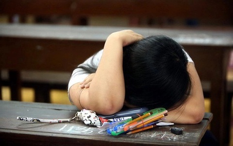 Trẻ “nghĩ đến chuyện tự tử”: Đây là những yếu tố sâu xa cha mẹ cần lưu ý, đừng để mọi việc xảy ra thì đã quá muộn