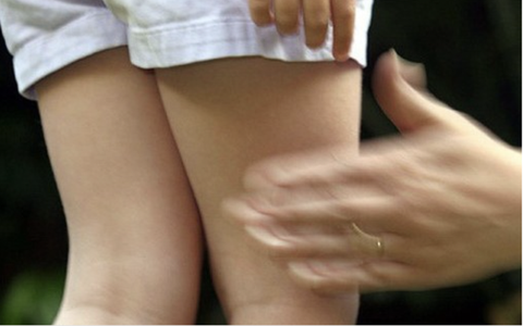 Điều tra vụ hiệu trưởng bị tố dâm ô hai nữ sinh lớp 9