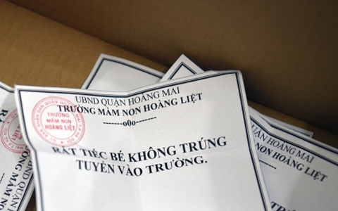 Học sinh đầu cấp tăng mạnh, phụ huynh Hà Nội lo ngại quá tải trường lớp