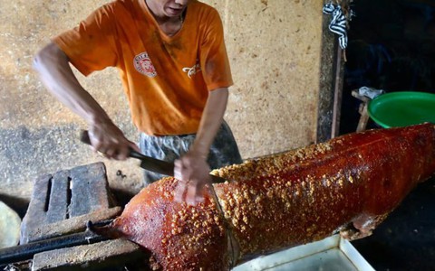 Địa chỉ của món thịt lợn "ngon nhất trái đất": Rất gần Việt Nam, ngon tới độ đầu bếp giỏi nhất nước Pháp "chưa chắc làm ra nổi"