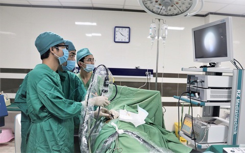 Mất một bên thận do tự ý dùng thuốc nam chữa sỏi thận