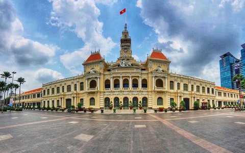 Trụ sở UBND TPHCM lần đầu tiên mở cửa cho khách tham quan