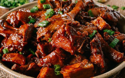 Vịt om khoai môn cực ngon và dễ làm cho bữa tối
