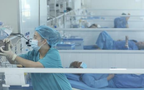 Dịch COVID-19 hôm nay: Số mắc và bệnh nhân nặng tăng cao