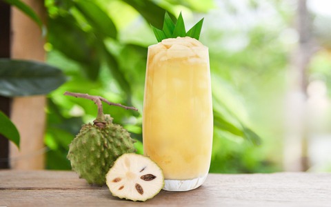 Hướng dẫn cách làm trà mãng cầu tươi đang "bùng nổ" khắp nơi