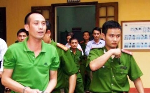 Chân dung Tuấn "thần đèn" và Mạnh "gỗ", hai trùm giang hồ xứ Thanh vừa bị công an bao vây nhà riêng