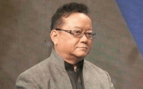 Mang chiếc bình mẻ đến hỏi chuyên gia, người phụ nữ mừng như bắt được vàng: Giá trị ngang ngửa nửa căn chung cư, suýt thì đem bán phế liệu