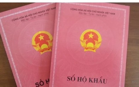 Hà Nội: Trường học không yêu cầu phụ huynh xuất trình sổ hộ khẩu giấy