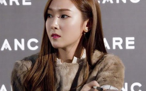 Cửa hàng thời trang của Jessica (SNSD) bị đóng cửa do không thanh toán tiền thuê nhà