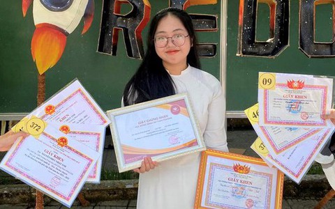 Nhà trường viết thư cảm ơn gia đình có con học xuất sắc