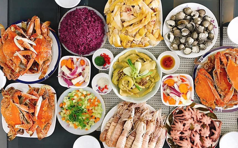 Mâm cơm bất thường sau kỳ nghỉ lễ khiến ông chồng phản bội 'run sợ'