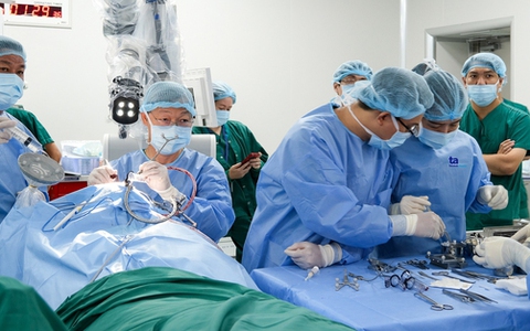 Phẫu thuật thành công cho cô gái có khối u não ở vị trí 'hiểm hóc'