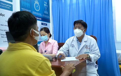 Ca bệnh đầu tiên tại Việt Nam: Điều trị ung thư tinh hoàn ẩn ở bệnh nhân lưỡng giới thật thể khảm