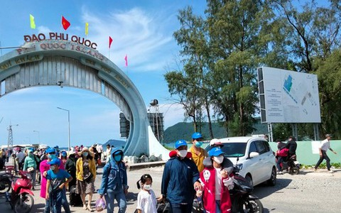 Lý do khách đến Phú Quốc giảm mạnh, du lịch Cà Mau "bội thu"