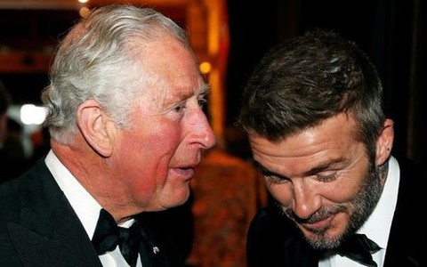 Beckham bị chế giễu với bài viết chúc mừng Vua Charles