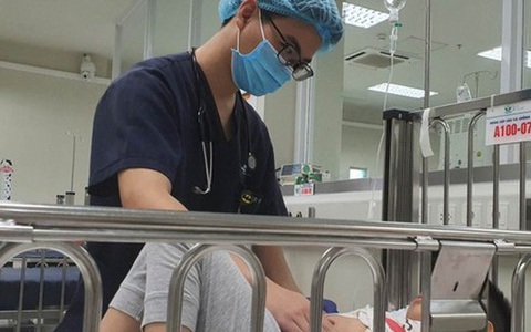 3 trẻ nhỏ ở Hà Nội nhập viện do ăn phải bánh chứa ma túy