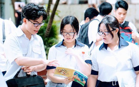 Trước kỳ thi, con căng thẳng và áp lực, cha mẹ thông minh hãy làm những điều này