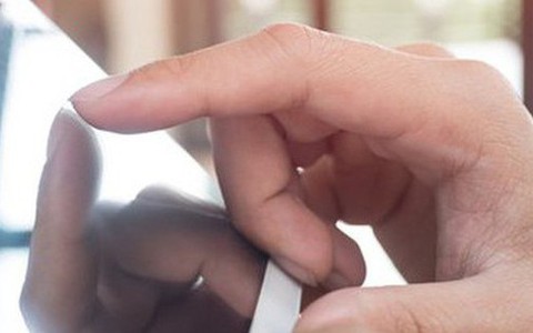 Đọc trộm ghi chú của cô giáo, cả lớp đồng loạt xin nghỉ